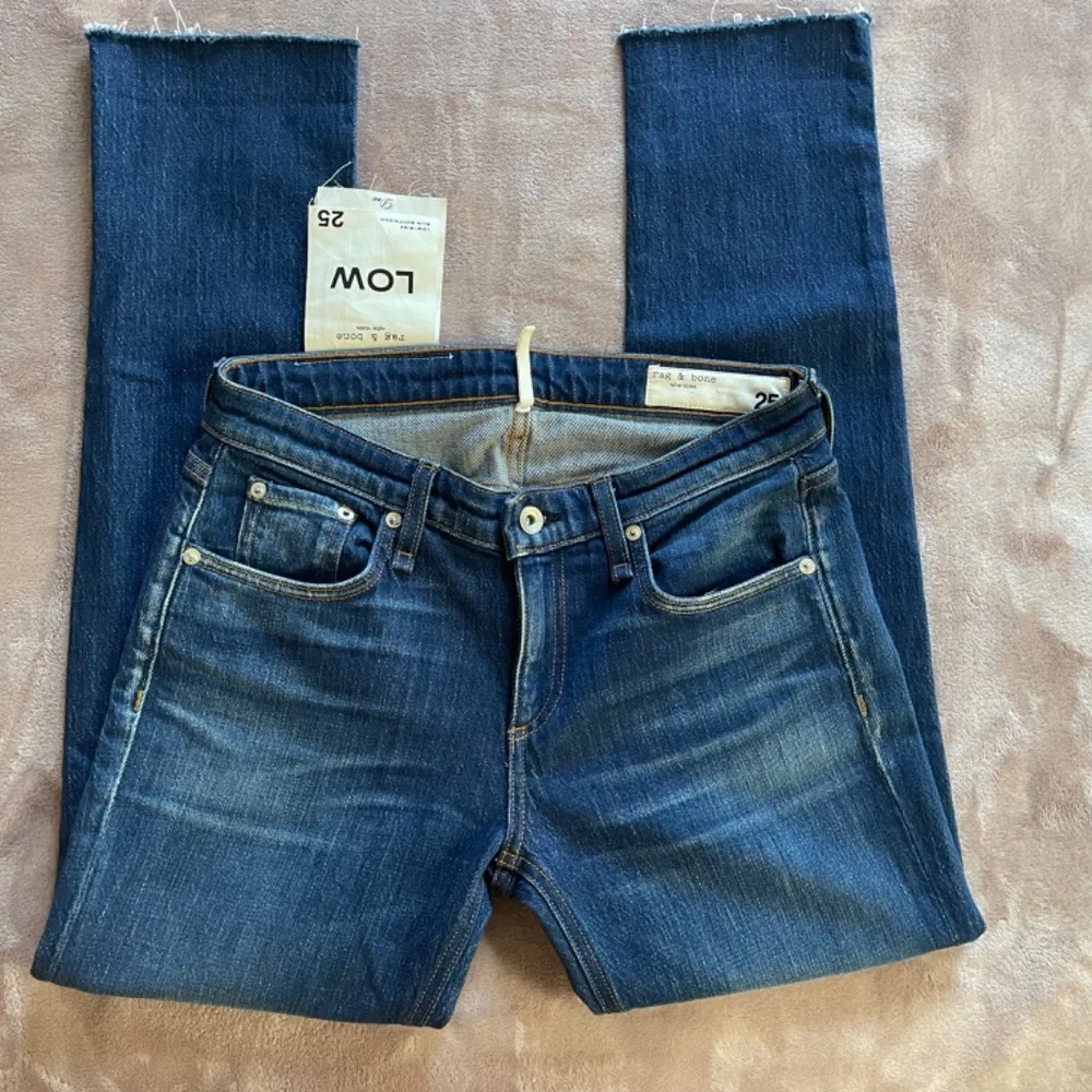 NEW! Rag & Bone Low rise slim boyfriend jeans - Picture 7 of 9